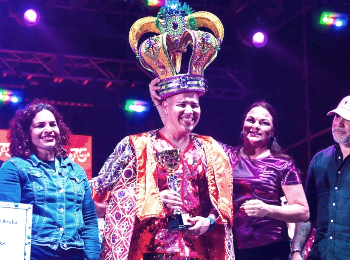 Gino Petrocchi a bira ganador di Tumba Loco