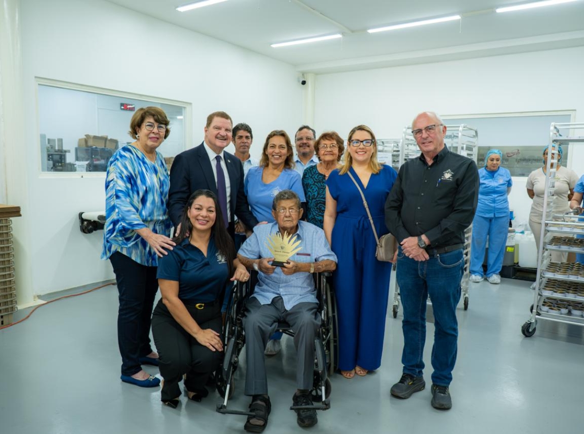 Aruba Aloe a inaugura espacio nobo pa produci bela