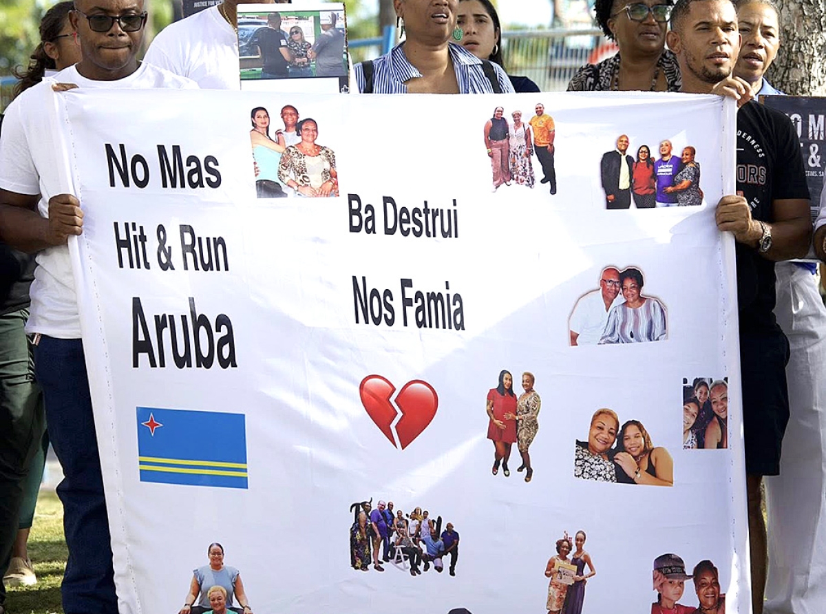 Carta cu mas di 7 mil firma a keda entrega na Parlamento