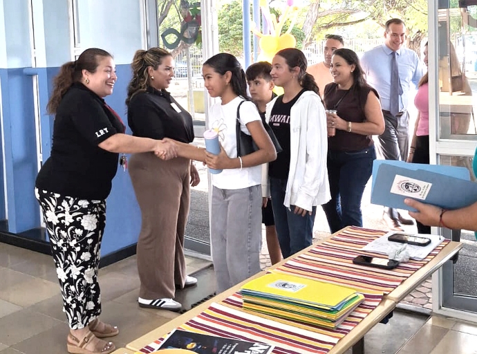 Exitoso ‘Dia Publico 2026’ di Colegio Arubano