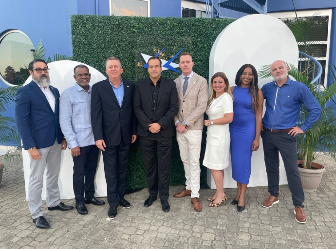 Parlamentario Jennifer Arends-Reyes ta felicita Hunta nobo di Camara di Comercio