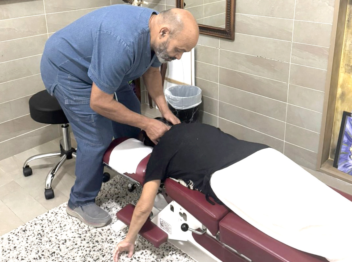 Van Putten Chiropractic Clinic ta concentra riba adultonan di edad grandi