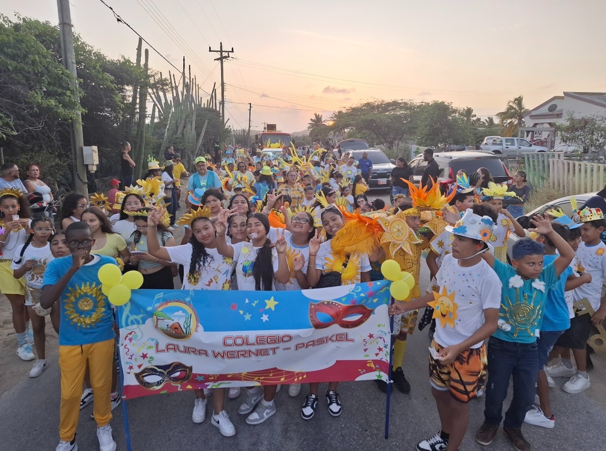 Parada di carnaval di Colegio Laura Wernet-Paskel