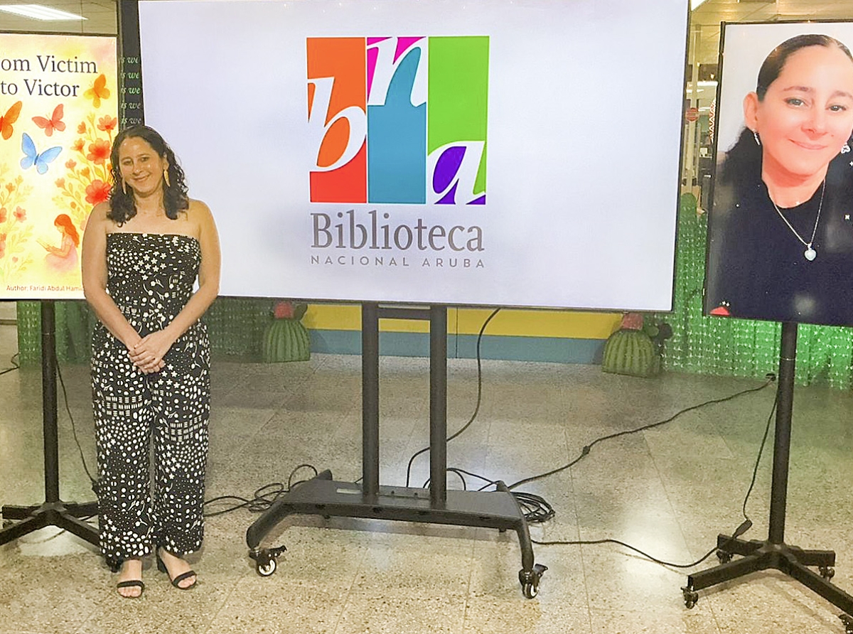 Lanzamento di buki ‘From Victim to Victor’ na Biblioteca Nacional