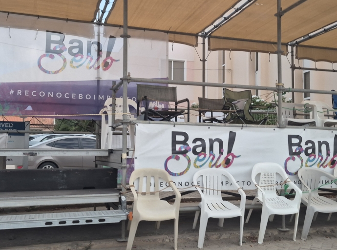 Prome cu carnaval BCI lo parti saco den tur parada di carnaval   