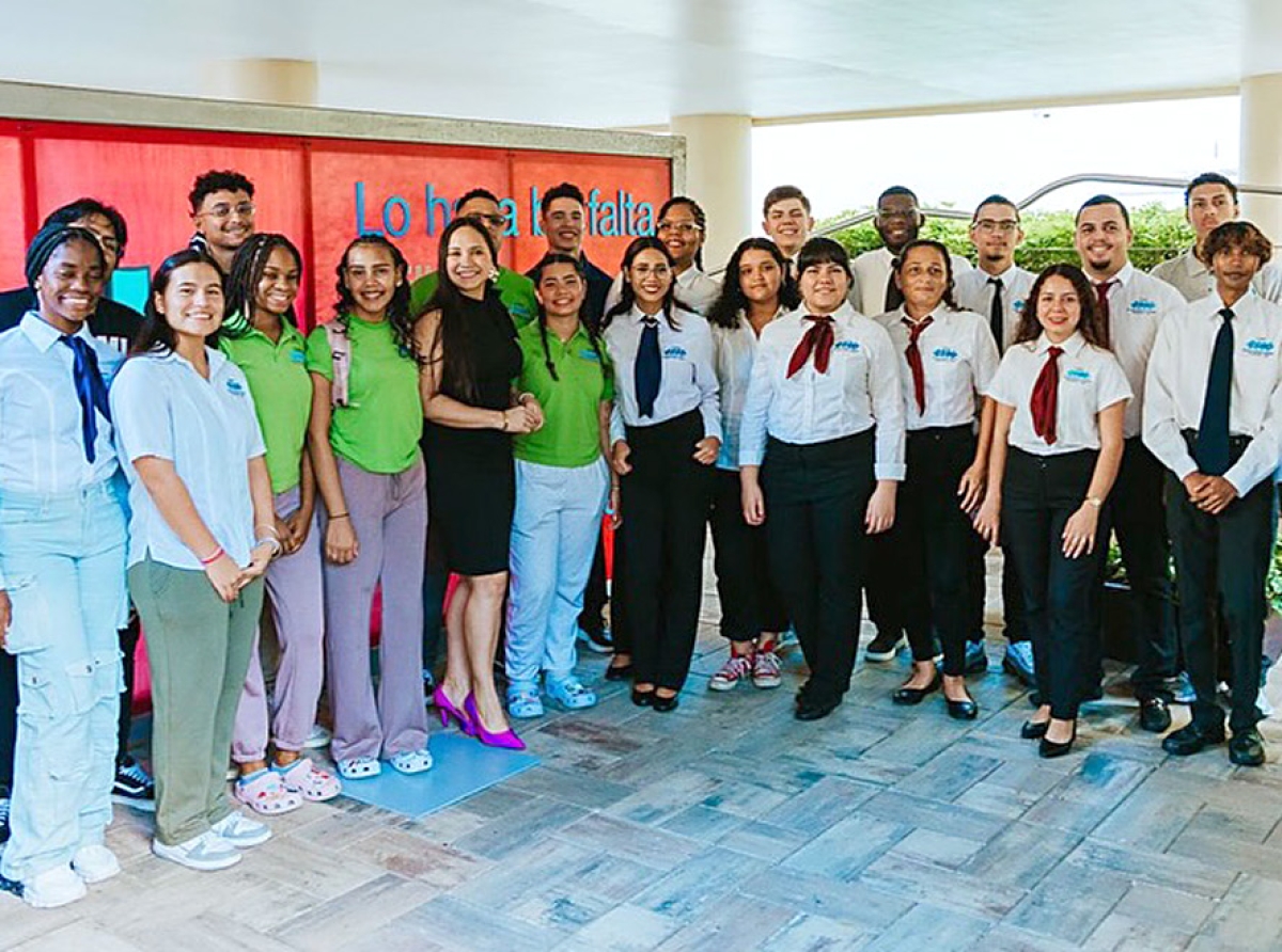 Minister Gerlien Croes ta desea exito na studiantenan di Colegio EPI cu a sali rumbo pa Europa