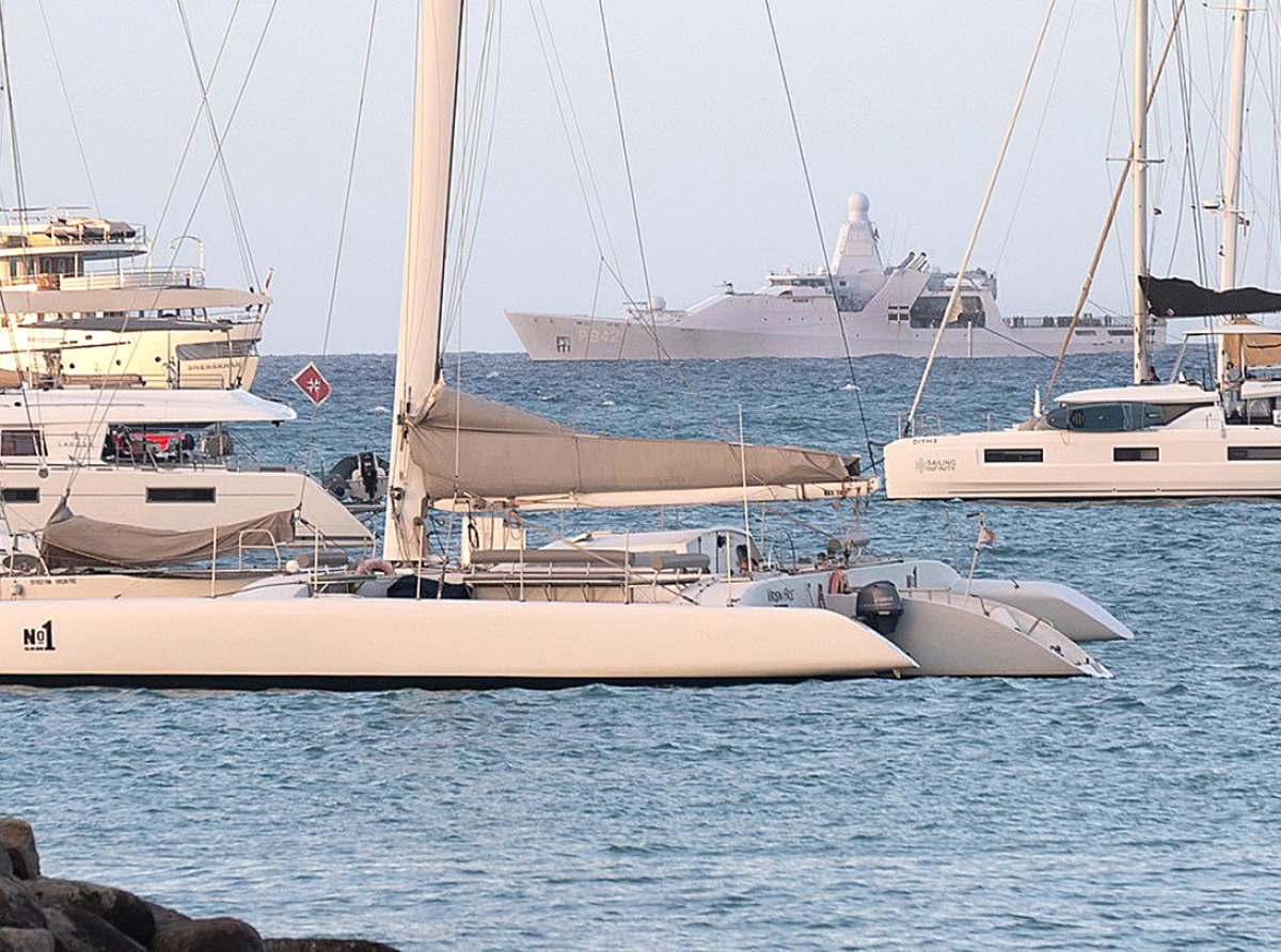 Zr.Ms. Friesland a bira e barco nobo di stacion den Caribe