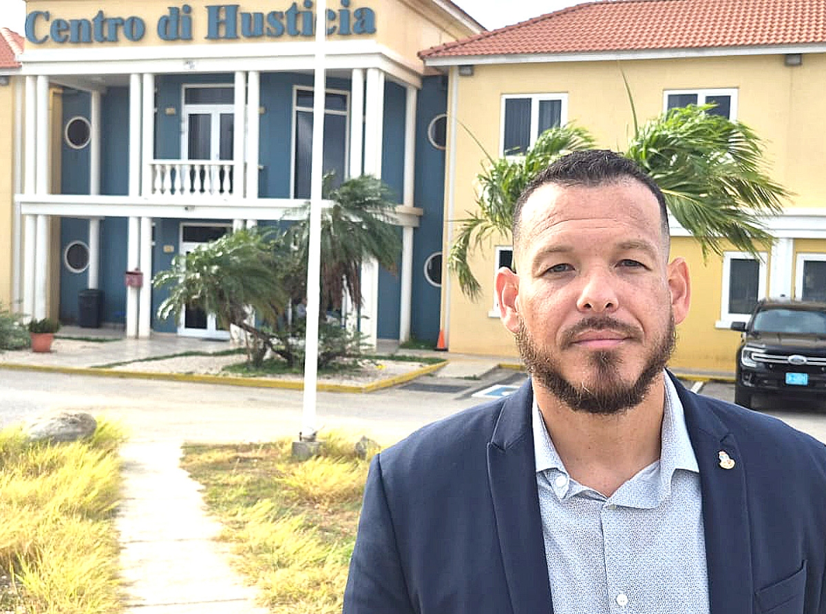    Body cams ta regla den ley y a wordo cumpra