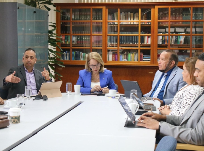 Fraccion di MEP ta reuni cu gremionan sindical relaciona cu posibilidadnan petrolero   