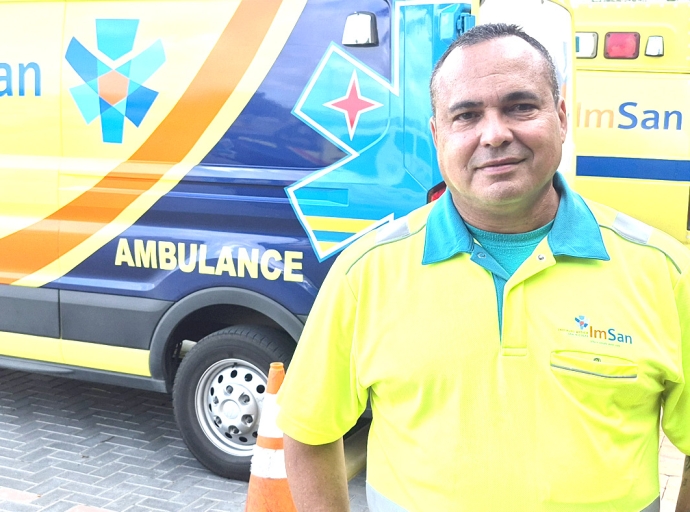 Yamada na comunidad pa duna respet na e personal di ambulance