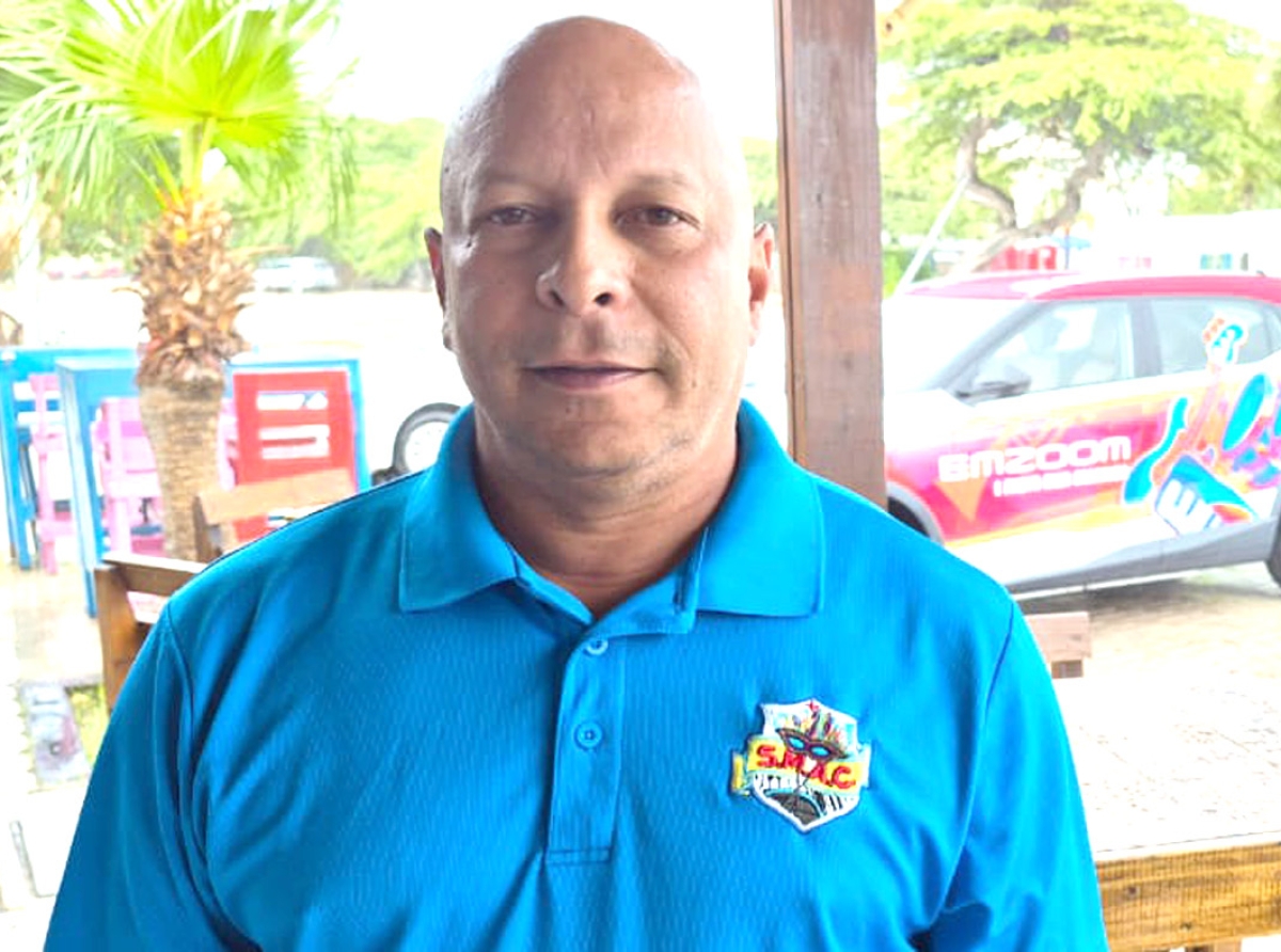 Darren van Ommeren ta baha como Presidente di SMAC