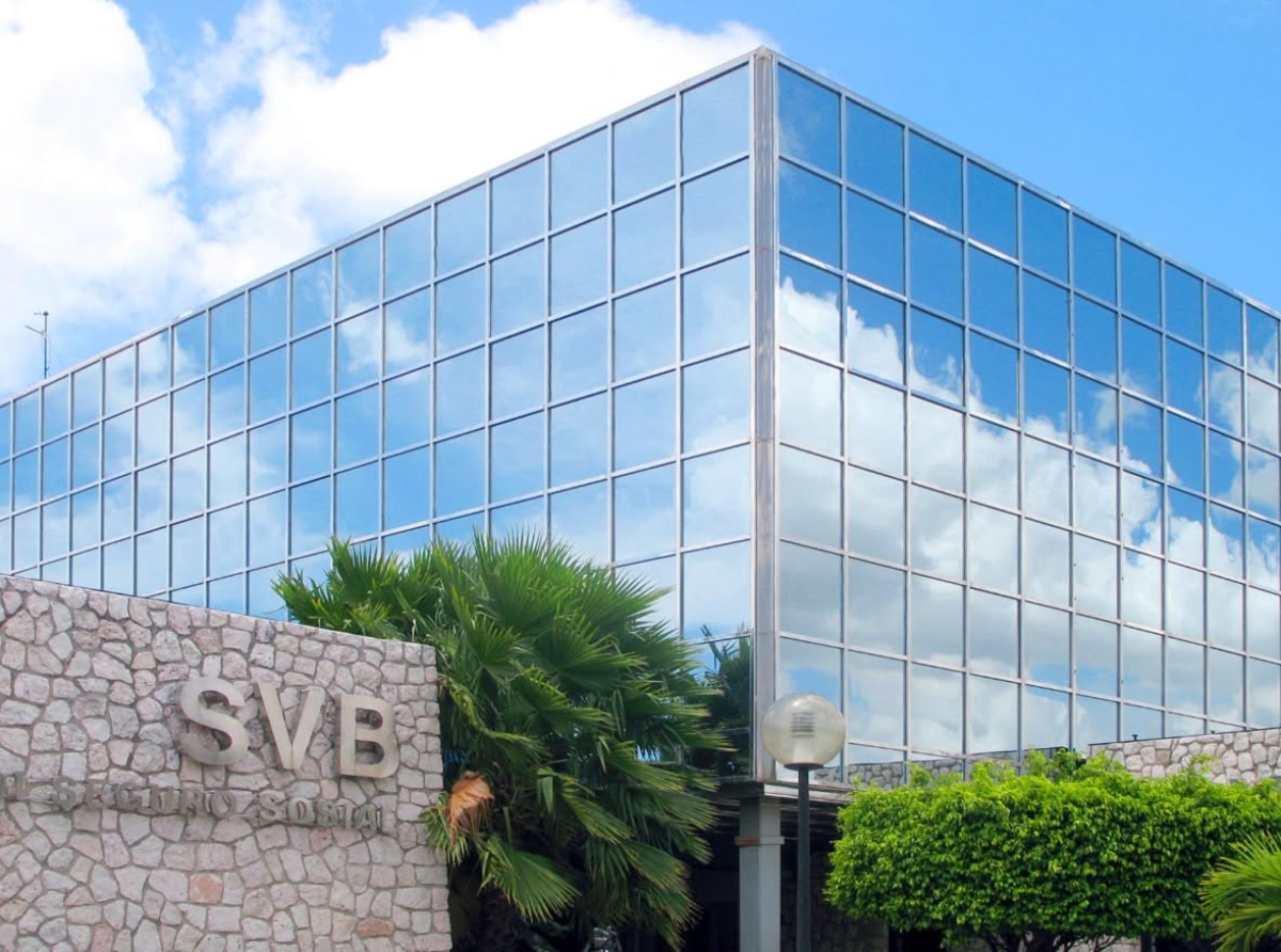 Arubianonan cliente di SVB Curacao ta sigui reclama