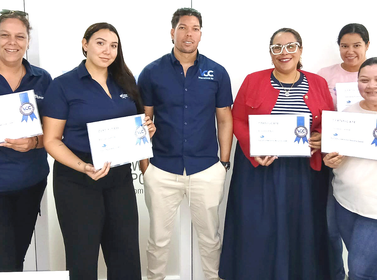 Personal di mas compania birando experto riba Payroll Pro HRM