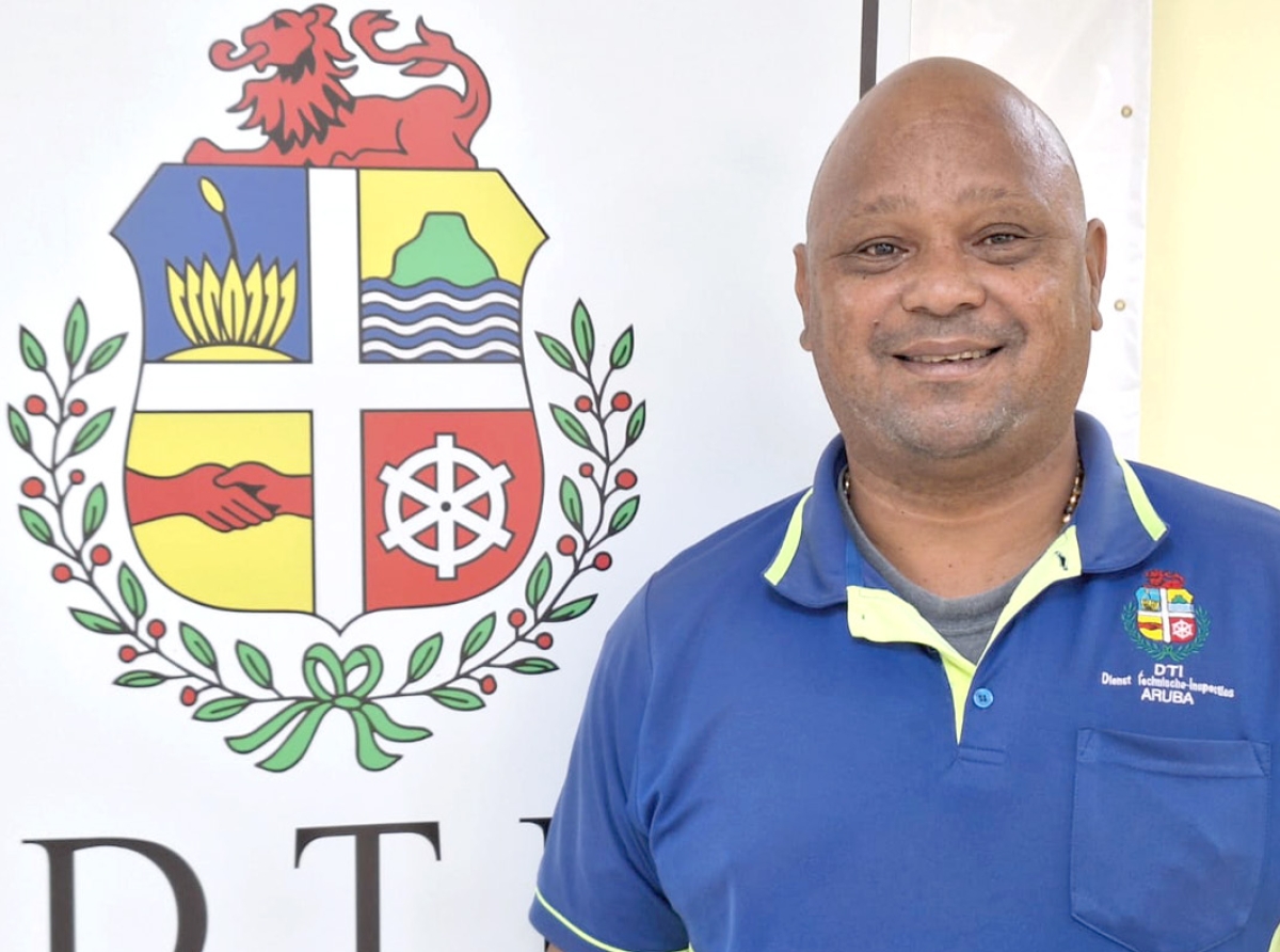 Tur vehiculo di motor mester ta gekeur pasobra esaki ta para den ley