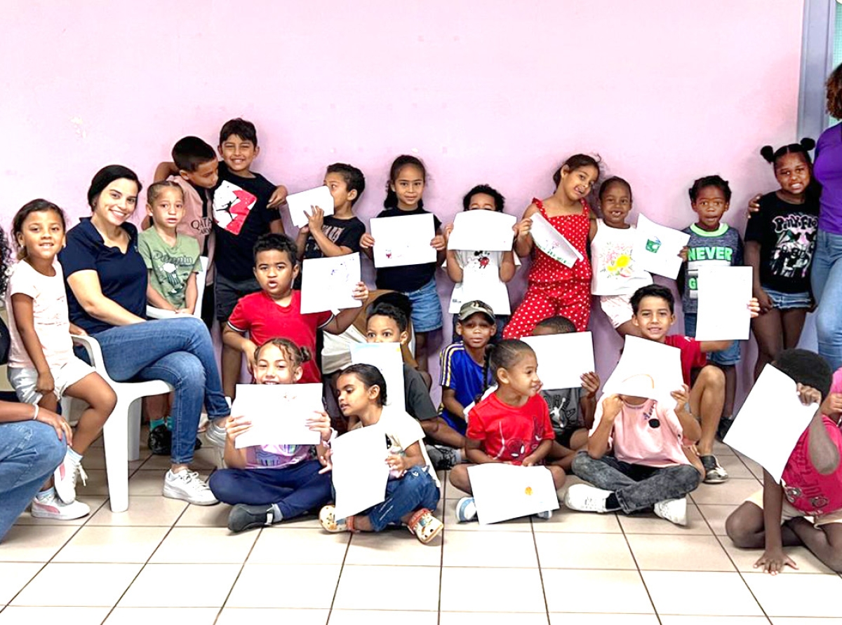 Dunando charla encuanto derechonan di mucha