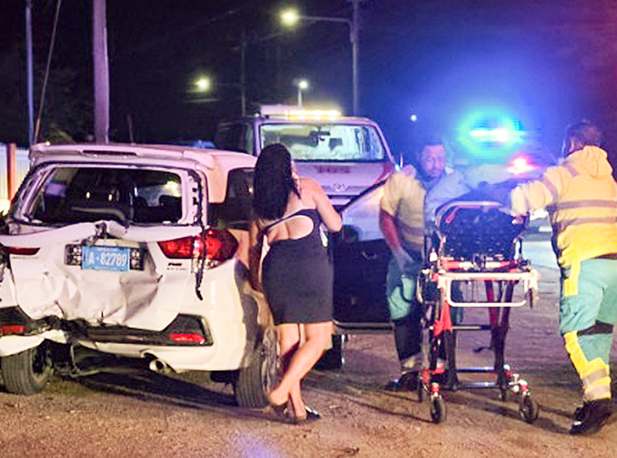 Accident fuerte na Sero Patrishi a ocasiona lesion na tres persona