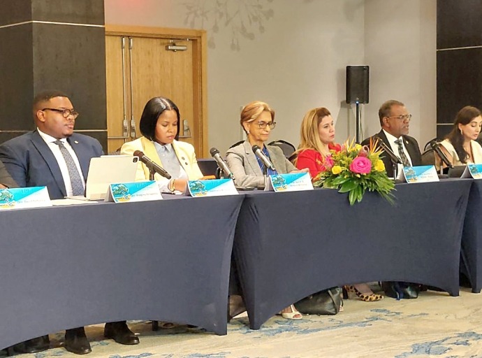 IPKO mester sirbi pa comprende otro miho, coopera y avanza den Reino Hulandes