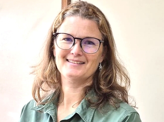 Aruba Conservation Foundation mustrando riba e importancia pa tin area natural protehi