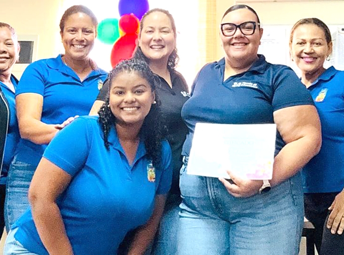 Tienda di Educacion cu exitoso workshop encuanto comunicacion no-violento