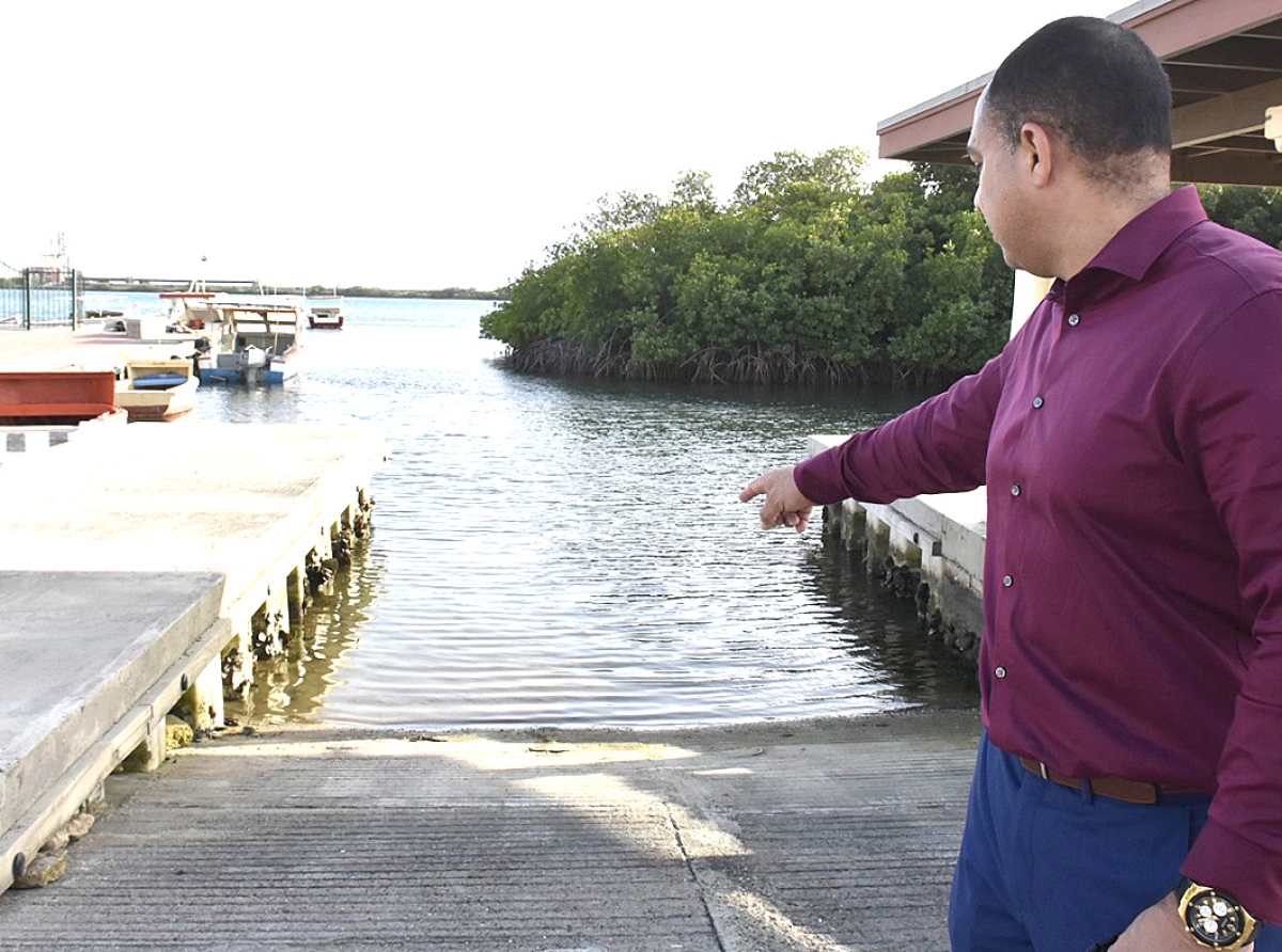 Cura Cabay ta un mezcla di cultura, contaminacion y negligencia