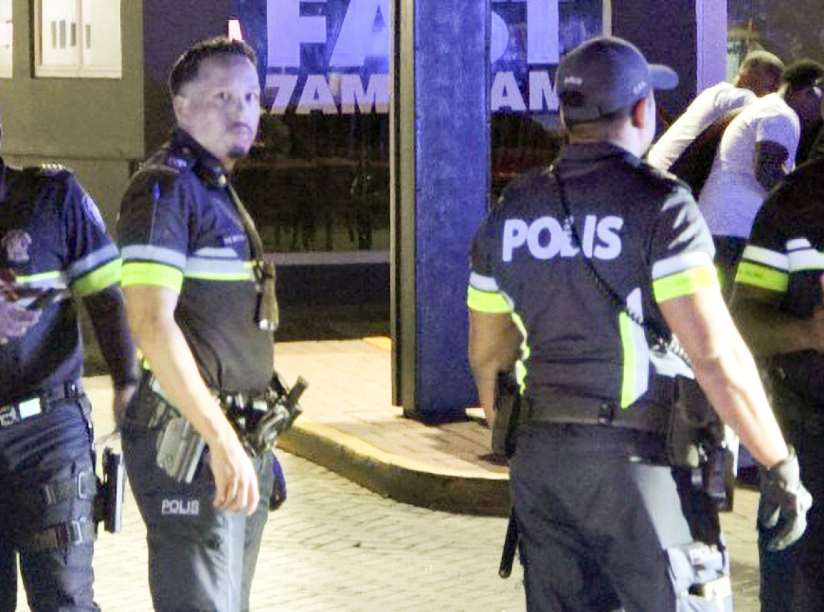 Posibel atake y hincamento pafo di Club Nocturno na Tanki Leendert   