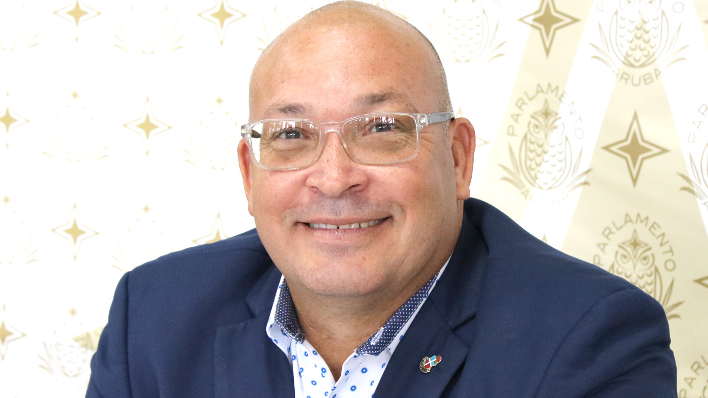 Minister tin cu duna cuenta y cu ‘transparencia’ no ta un opcion sino obligacion legal