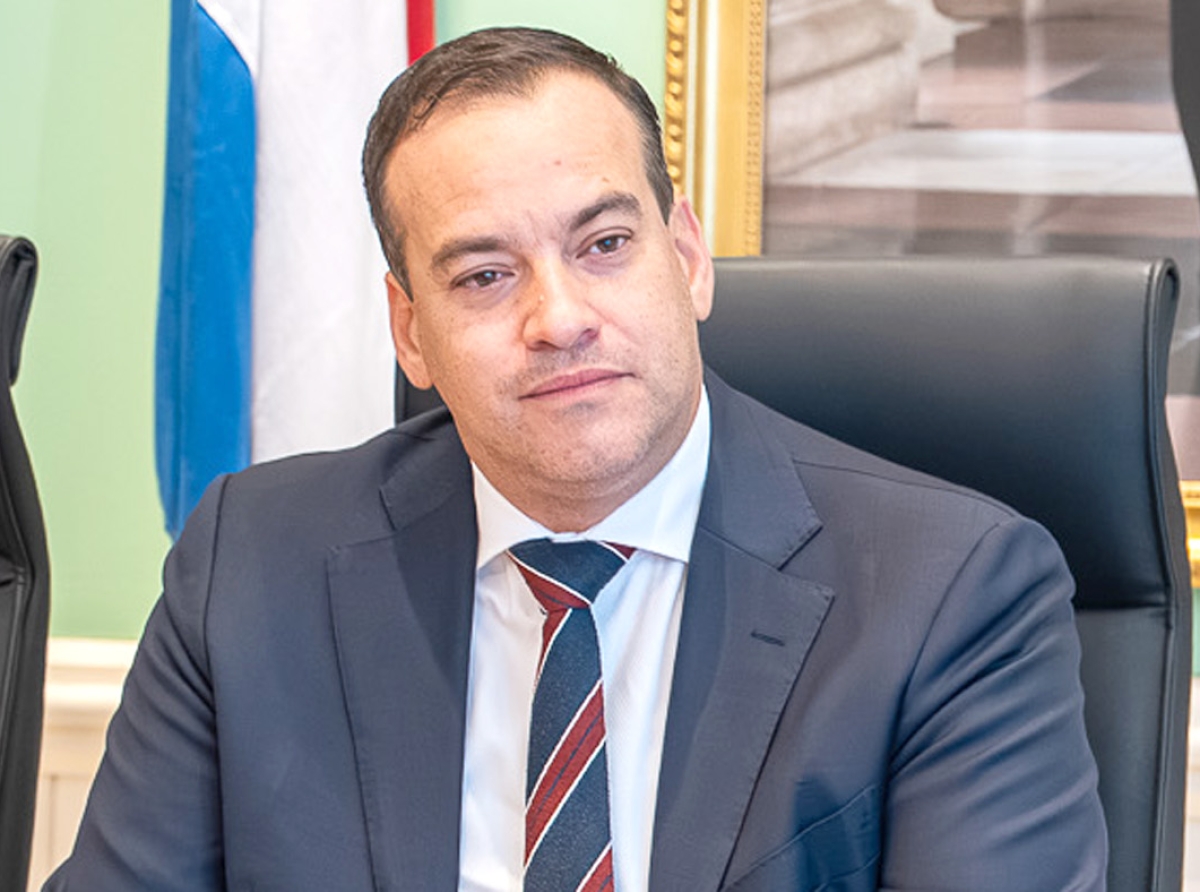 Muhenan Empresario como e Motor di Economia di Aruba 