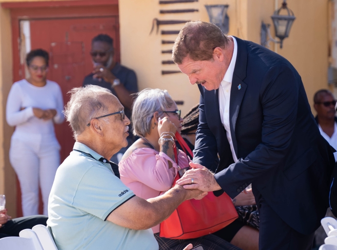 Mas famia finalmente a bira doño di nan propio hogar