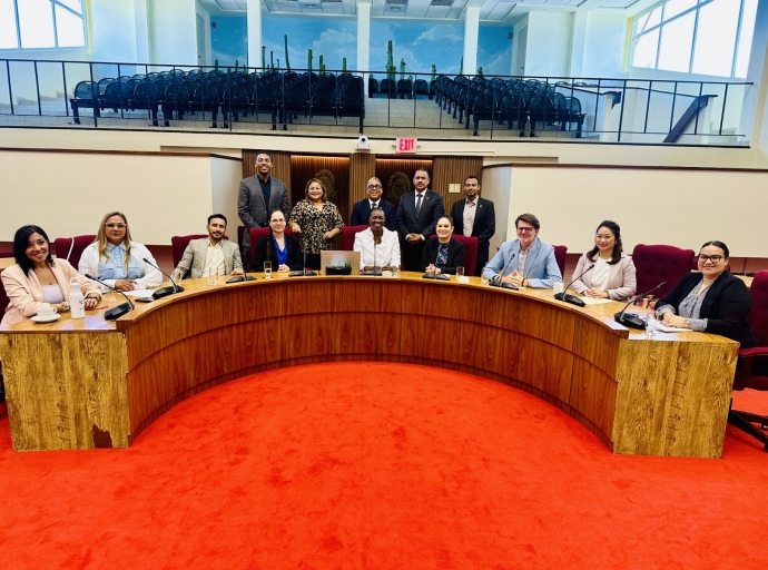 Introduccion di e Digital Kindvolgsysteem lo percura cu ningun mucha ta keda sin e atencion cu e merece