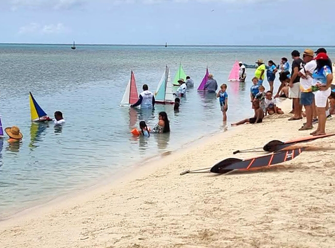 E espacio na Lagoen pa practica di deporte di Boto Miniatura a wordo kita