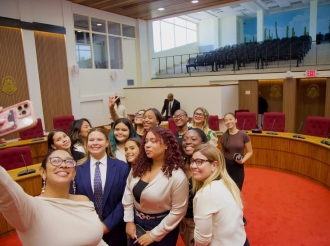 Educacion, igualdad y dignidad pa mucha muhenan