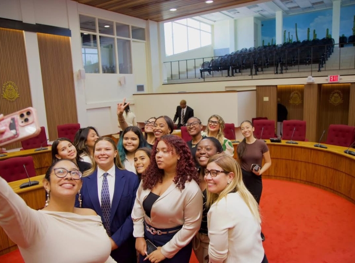 Educacion, igualdad y dignidad pa mucha muhenan