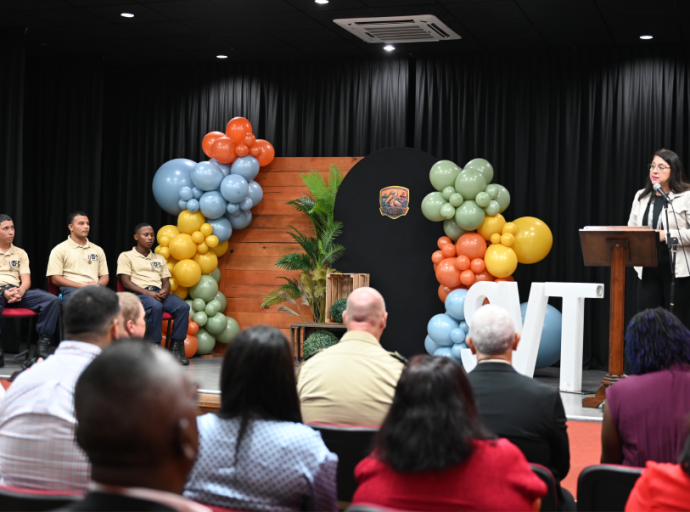 Minister Wyatt-Ras a subraya cu Sociaal Vormingstraject ta un oportunidad importante pa hobennan desaroya nan mes