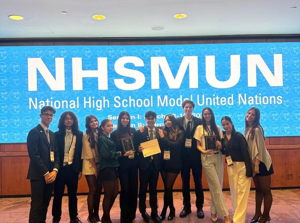 Studiantenan di Aruba ta logra reconocemento maximo na e ‘52nd National High School Model United Nations Conference’ na New York