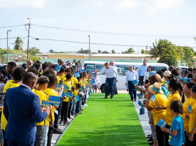 Bishita di Su Mahestad Willem-Alexander na Fundacion Movemento ta Bida