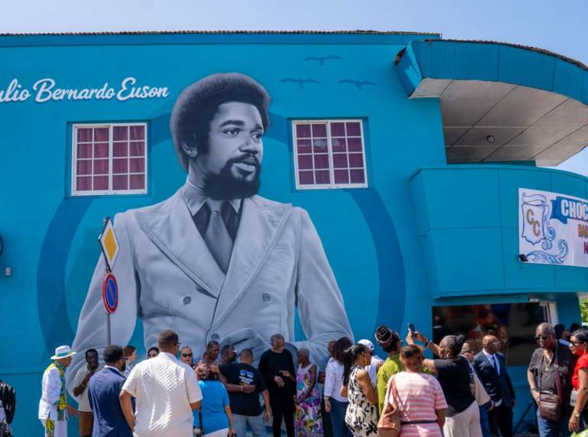 Homenahe na Julio Euson cu mural special