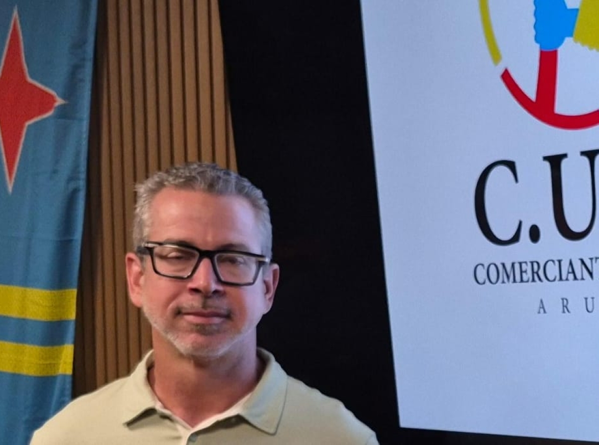 Prijs di flete no a subi, locual a subi ta e “bunker surcharge”