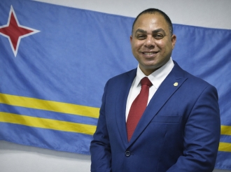 “Nos ta realmente honra nos historia di 40 Aña Status Aparte y 50 Aña Himno y Bandera?”