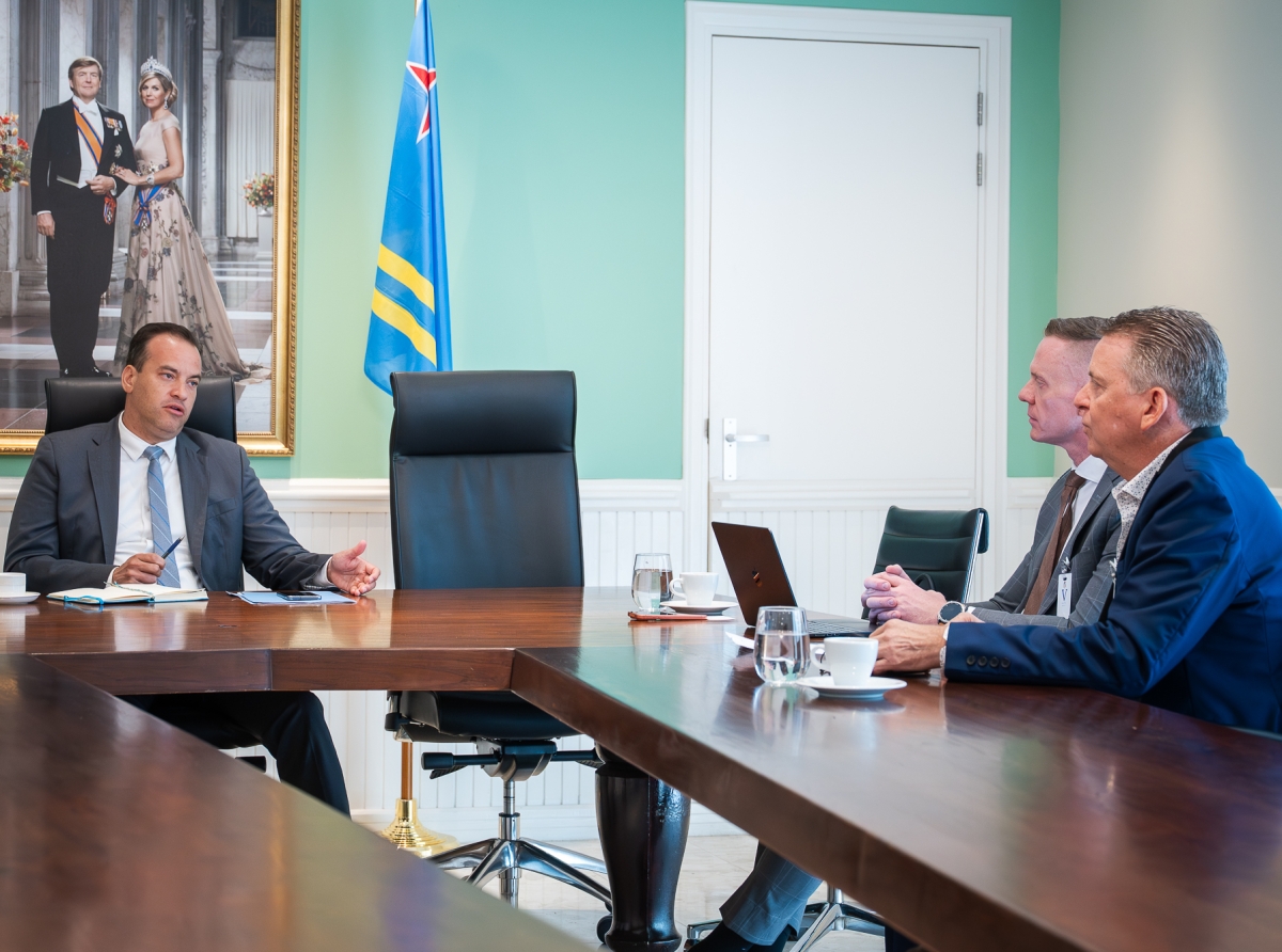 Reunion trimestral cu KvK cu enfoke riba’ cost of doing business’ y posicion economico-financiero di Aruba