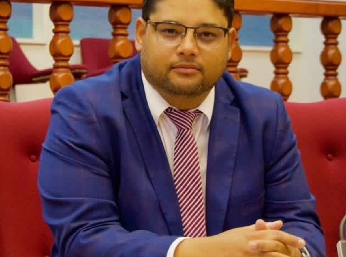 Mester atende iregularidadnan serio den pago di FASE y actividad ilegal mas pronto posibel