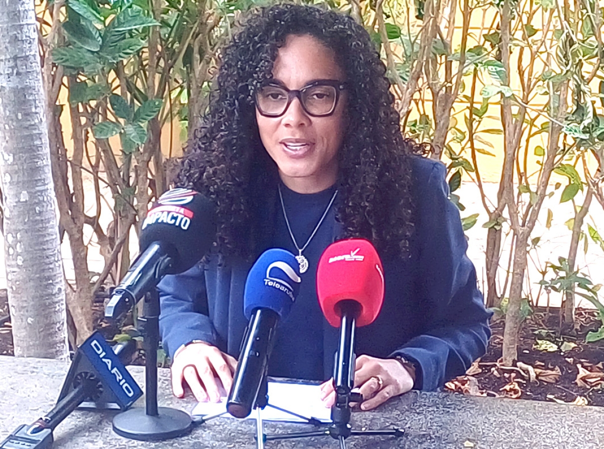 Diahuebs 2 di April Universidad di Aruba ta bay tin anochi di informacion riba MBA