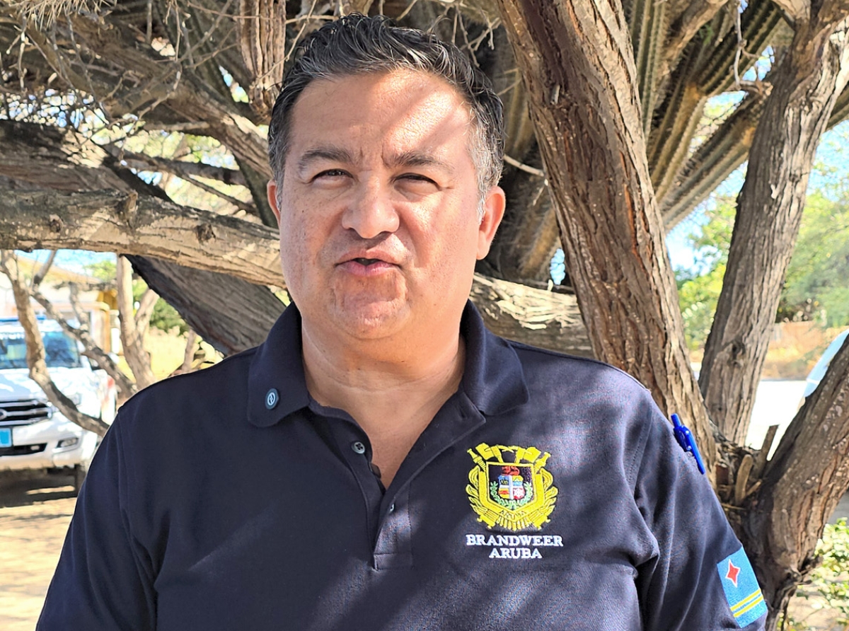 Hunto cu e team cu tin aworaki ta bay build up Cuerpo di Bombero