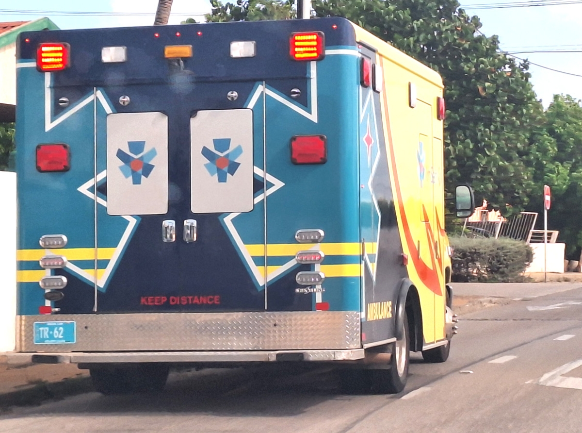 Trafico na Aruba a bira hopi mas pisa  y tin tur tipo di vehiculo riba caminda