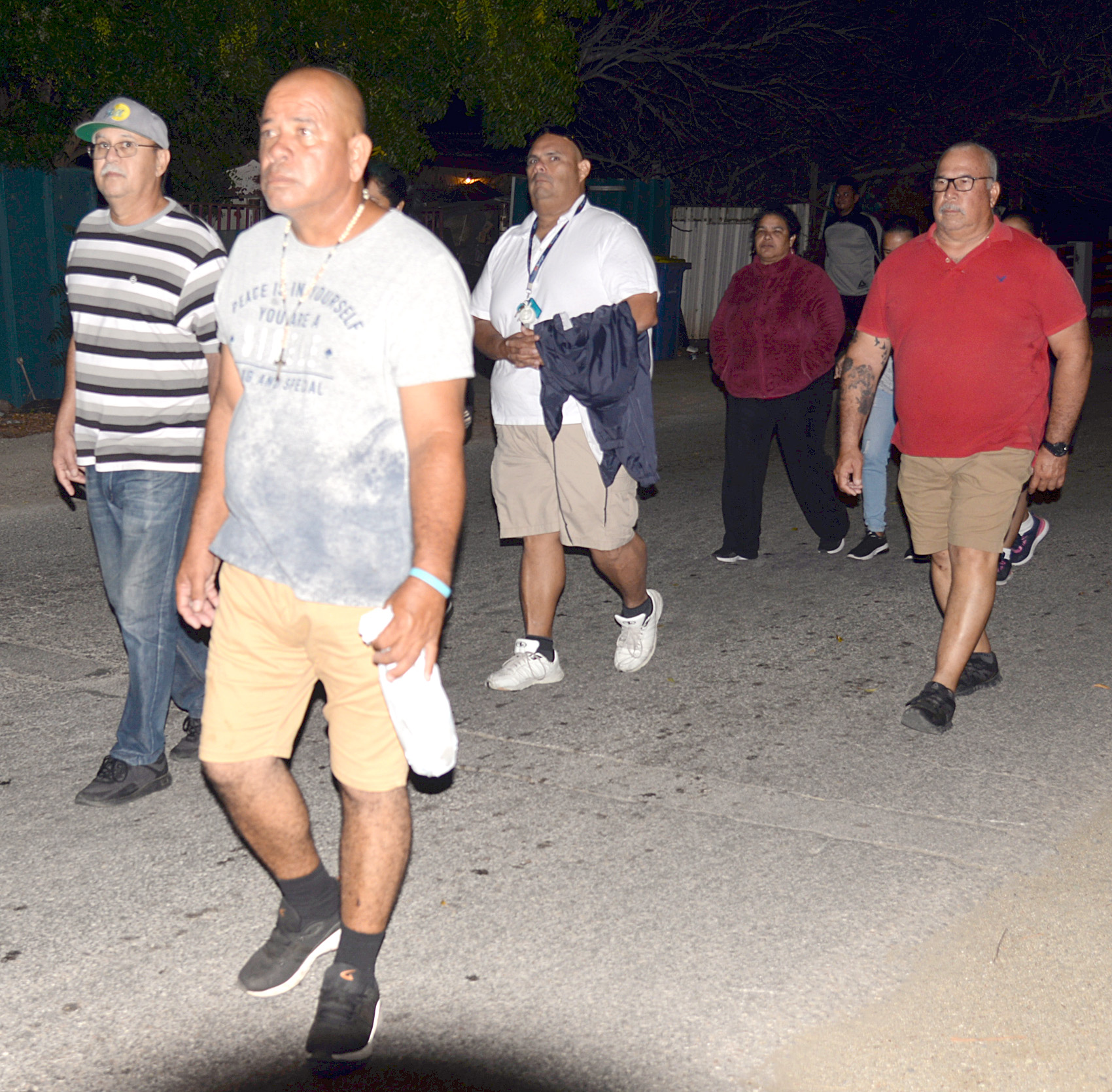 Grupo Famia Figaroa ta invita comunidad pa Caminda di Cruz   