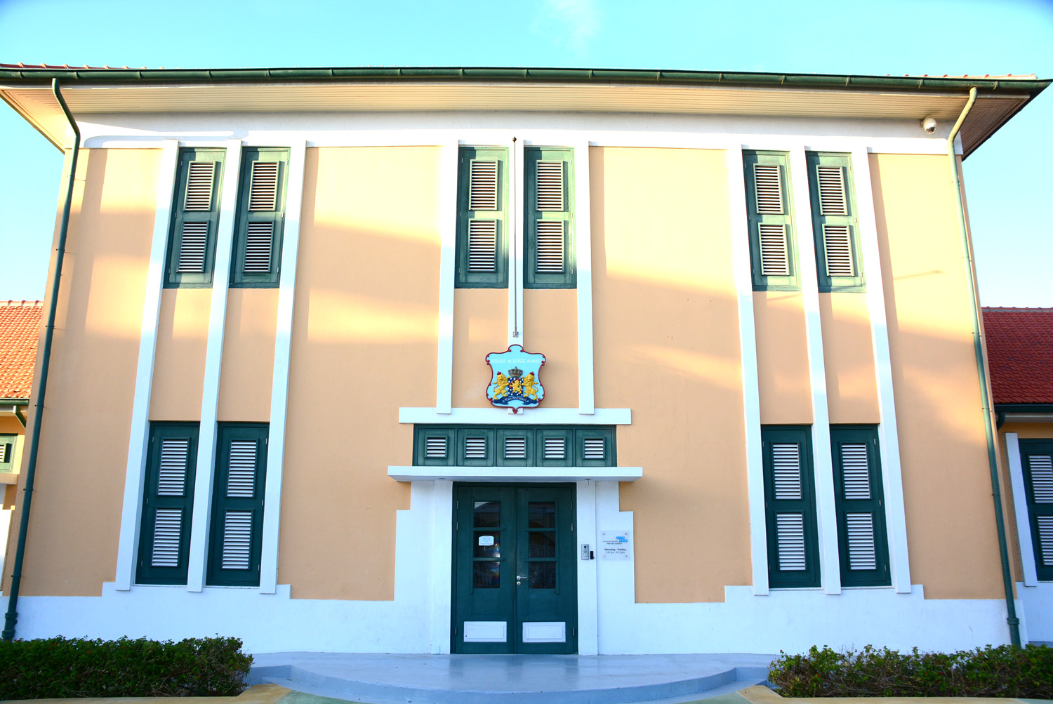 Castigo di 6 aña di prizon pa dos ruman cu a tira riba homber den auto