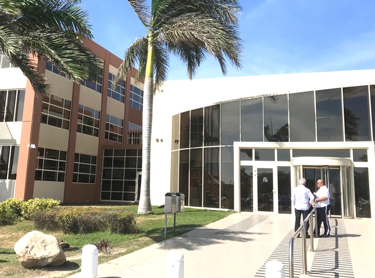 Directora di DIMP papiando riba impuesto cu ta generando mas entrada