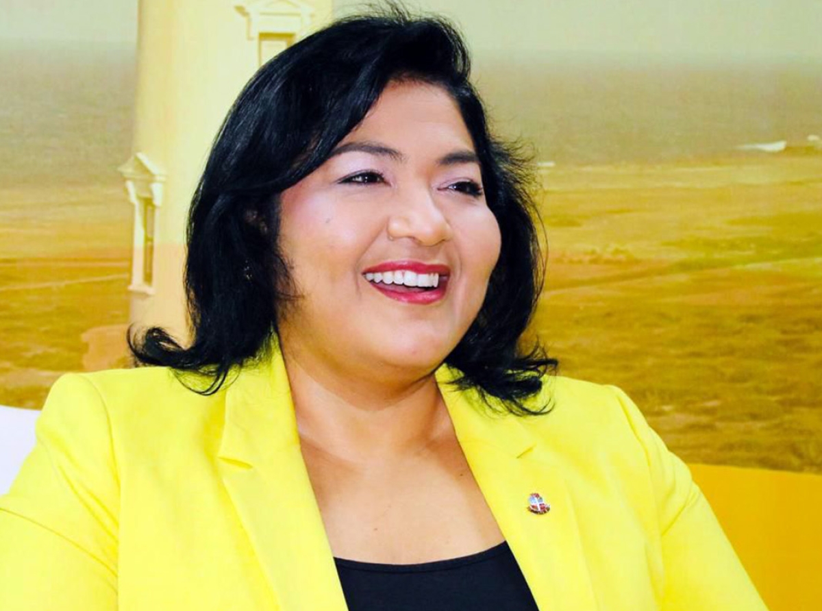 Gabinete Wever-Croes a cambia e rumbo financiero di Aruba y a establece fundeshi financiero fuerte pa e isla