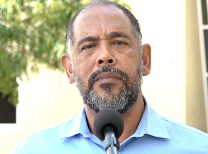 Siman decisivo pa ex-Ministro Benny Sevinger y Caso Avestrus