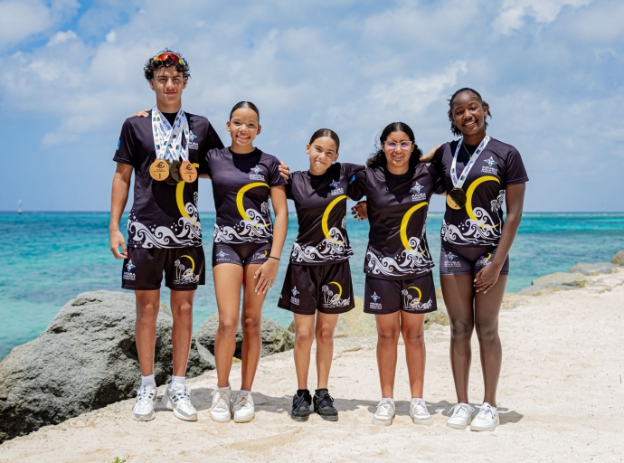 Stingray Swimming Team cu tremendo prestacion na CARIFTA 2026