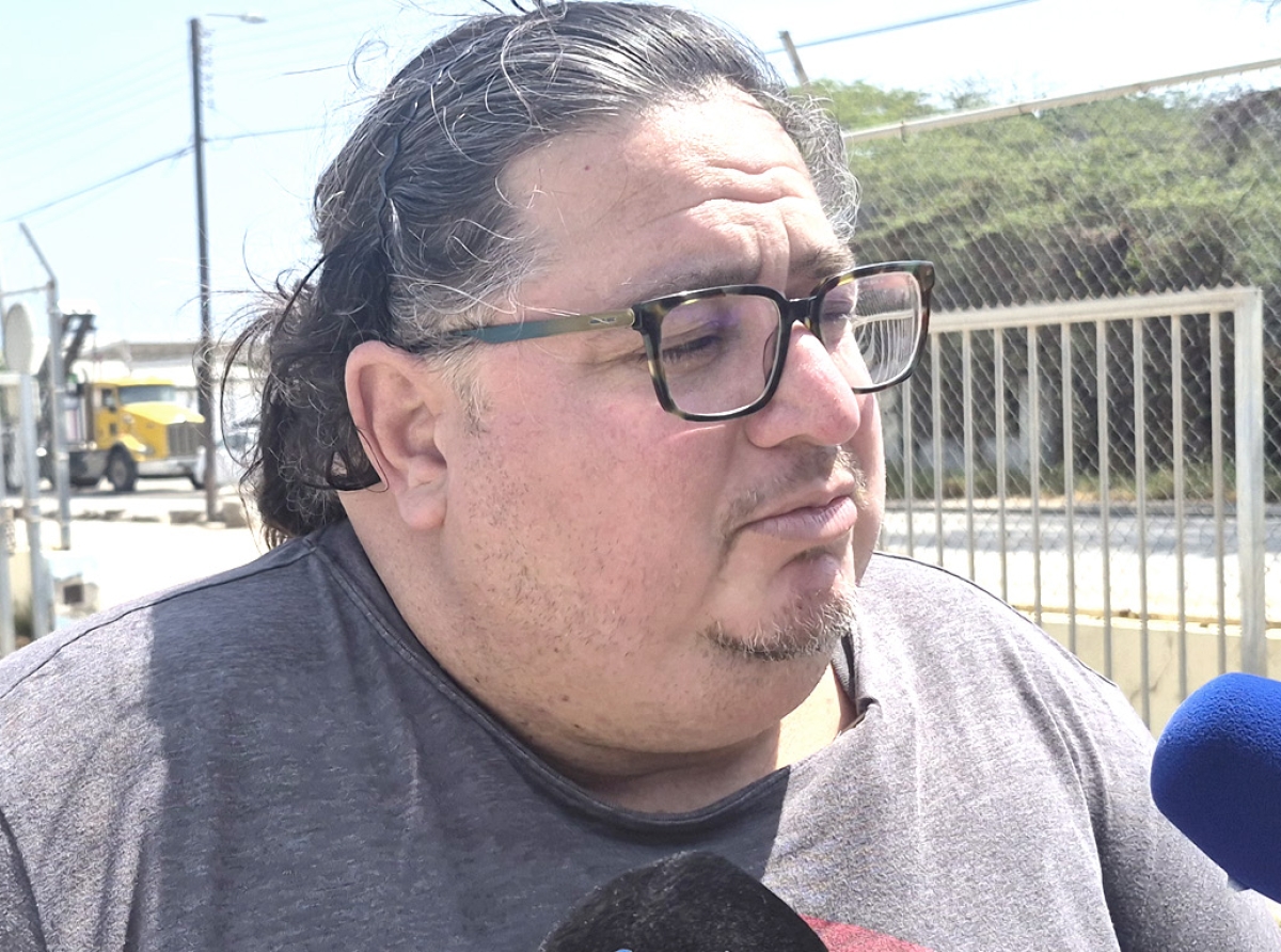 Gobierno y su minister encarga mester duna Departamento di Rijbewijs prioridad